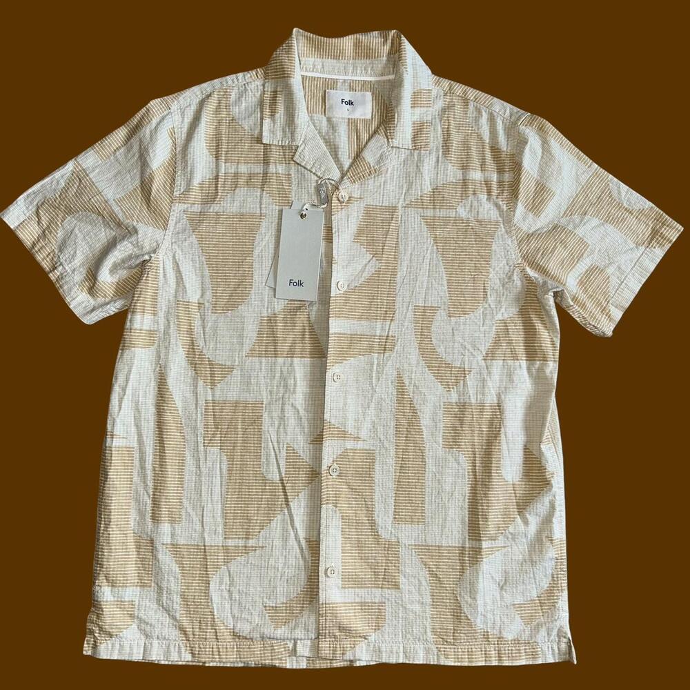 NWT Folk Short Sleeve Seersucker Beige Abstract Print Resort Button Down Size L